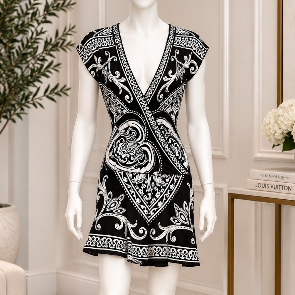 Joyce Leslie Womens Romper Paisley Border Print Wrap Front Black White Small